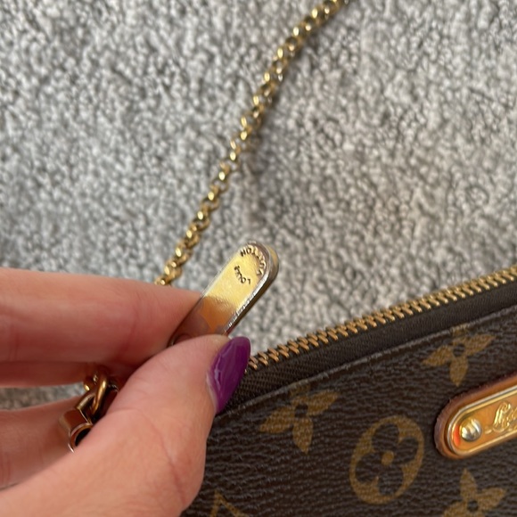 Authentic Louis Vuitton Milla - Picture 10 of 13